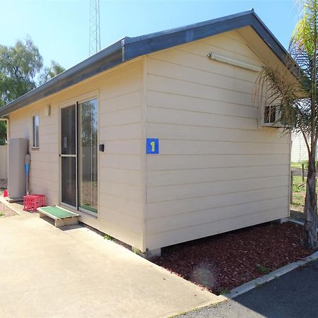 Moonta Bay Cabins Motel Port Moonta Buitenkant foto