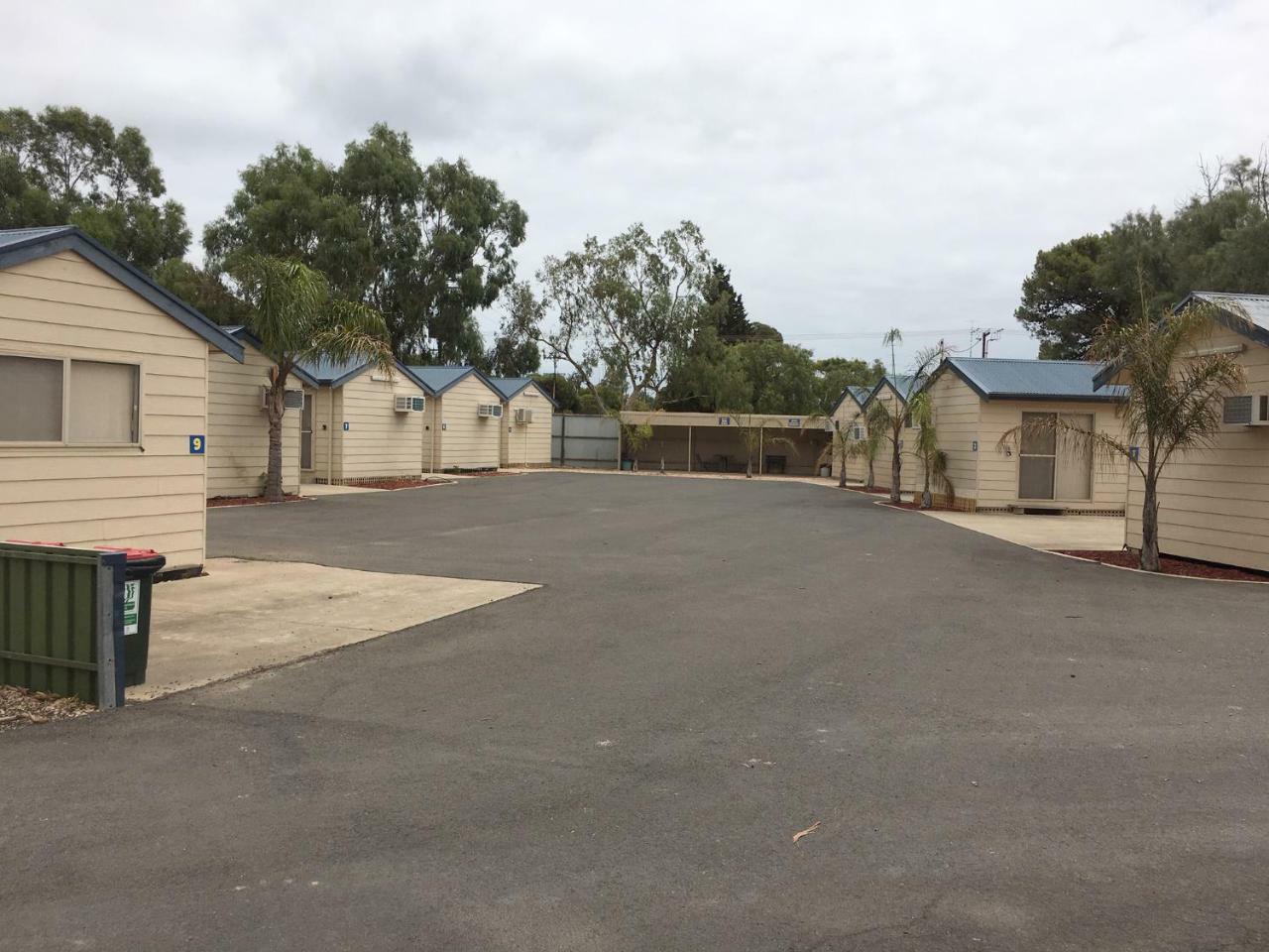 Moonta Bay Cabins Motel Port Moonta Buitenkant foto