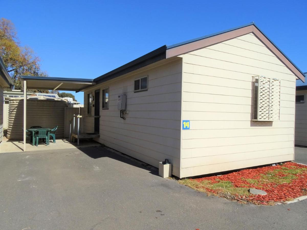 Moonta Bay Cabins Motel Port Moonta Buitenkant foto