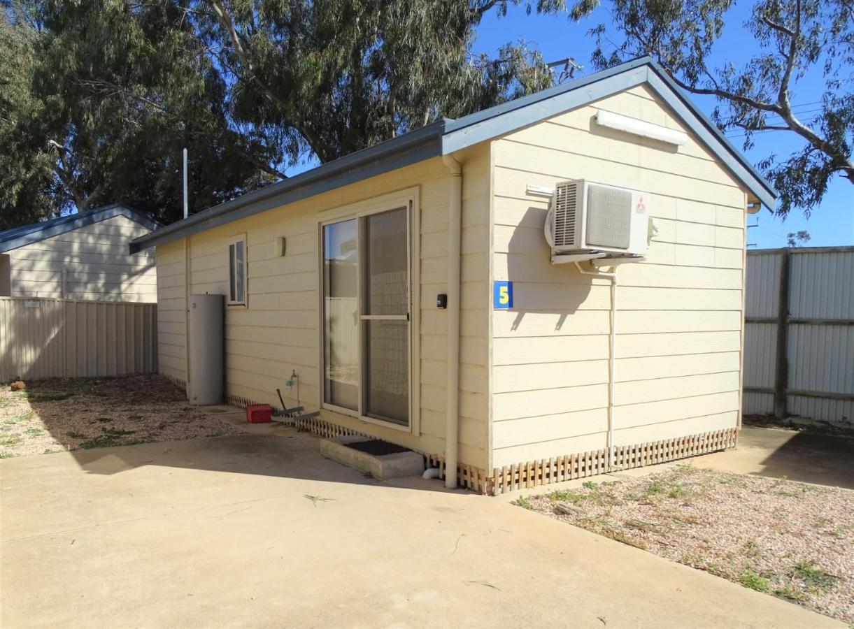 Moonta Bay Cabins Motel Port Moonta Buitenkant foto
