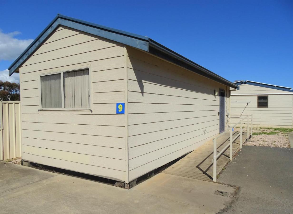 Moonta Bay Cabins Motel Port Moonta Buitenkant foto